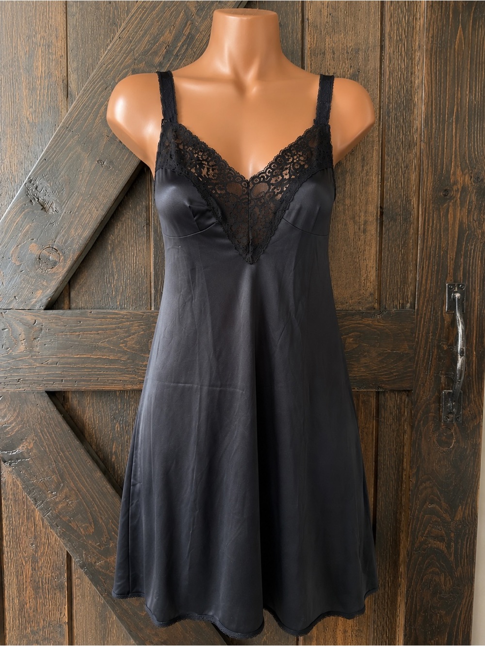 Vintage Vassarette Black Nylon Lace Full Slip Chemise Nightgown Lingerie 34F